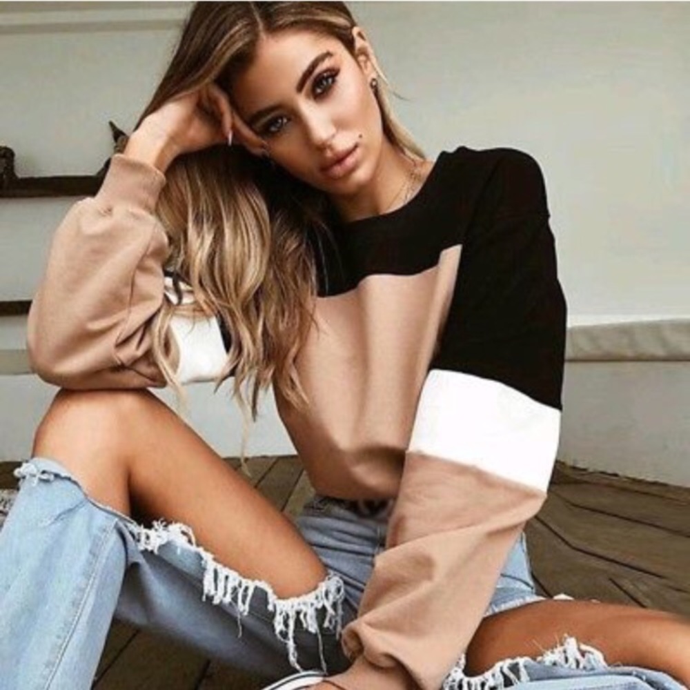 Crew Neck Pullover Crop Top Sweater - Picture 3 of 8